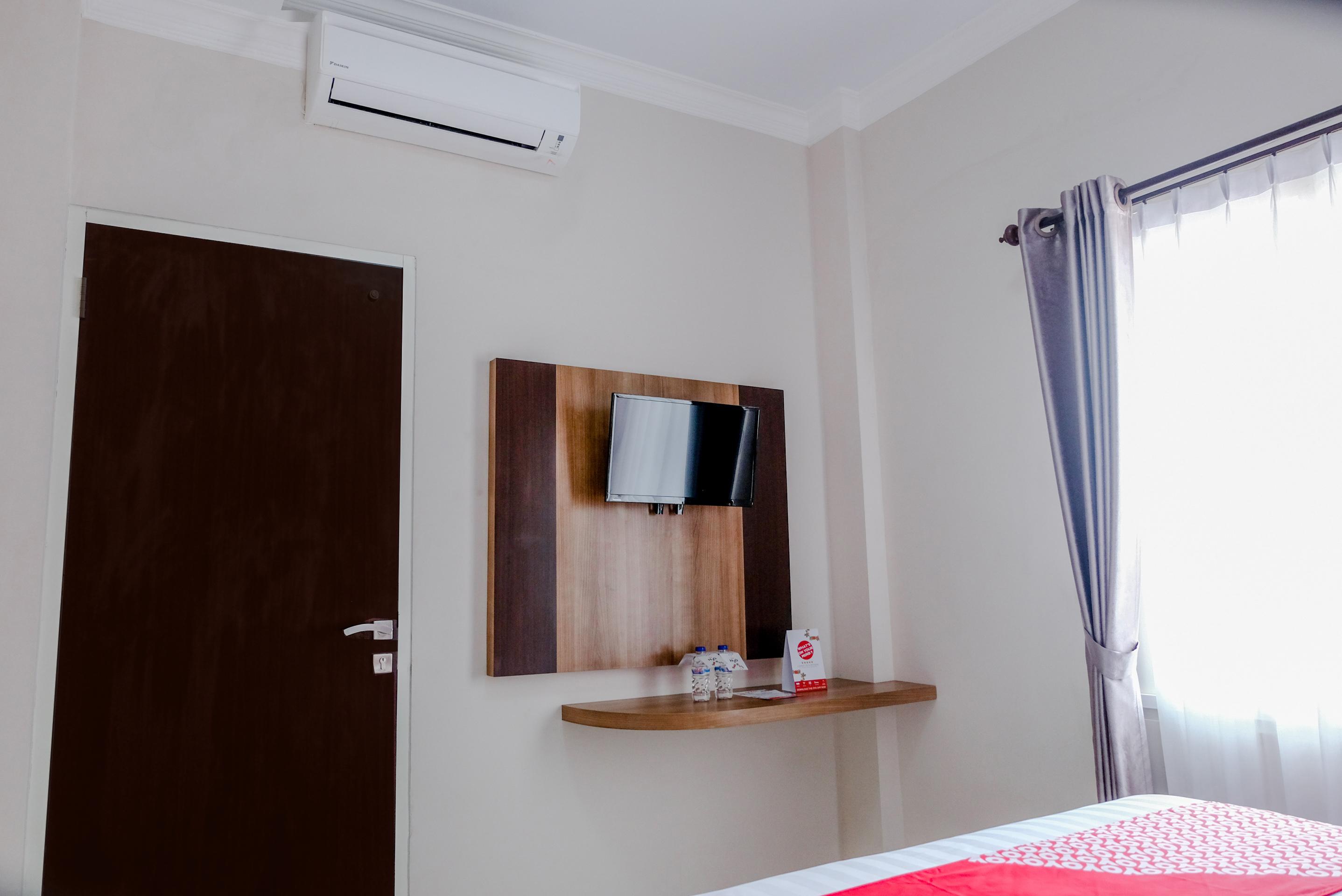 Noura Guest House Syariah Malang Exterior photo