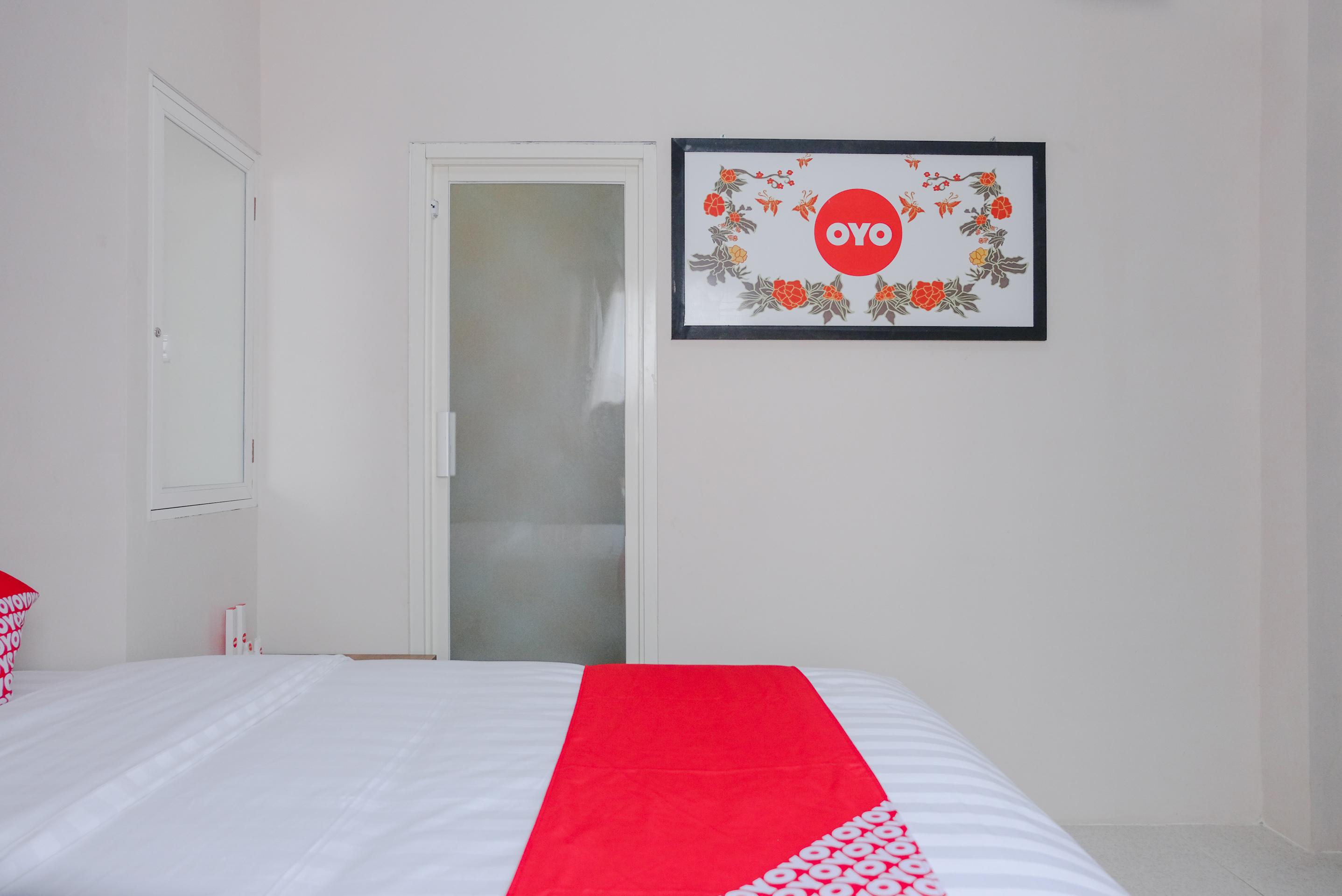 Noura Guest House Syariah Malang Exterior photo