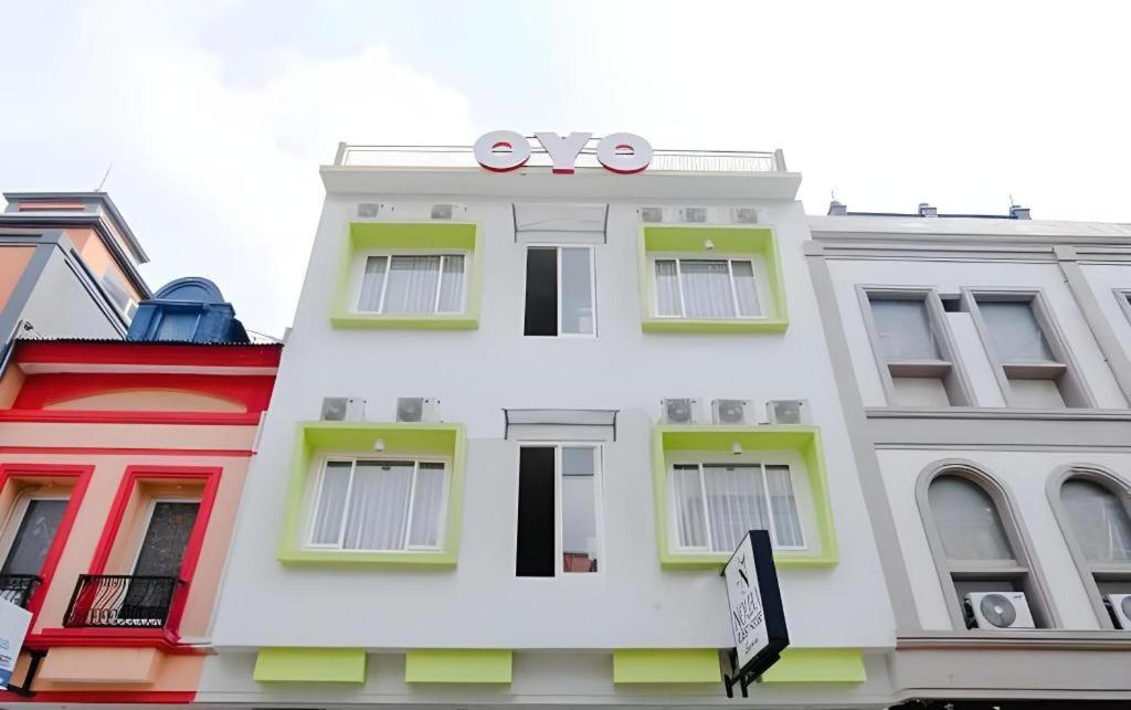 Noura Guest House Syariah Malang Exterior photo