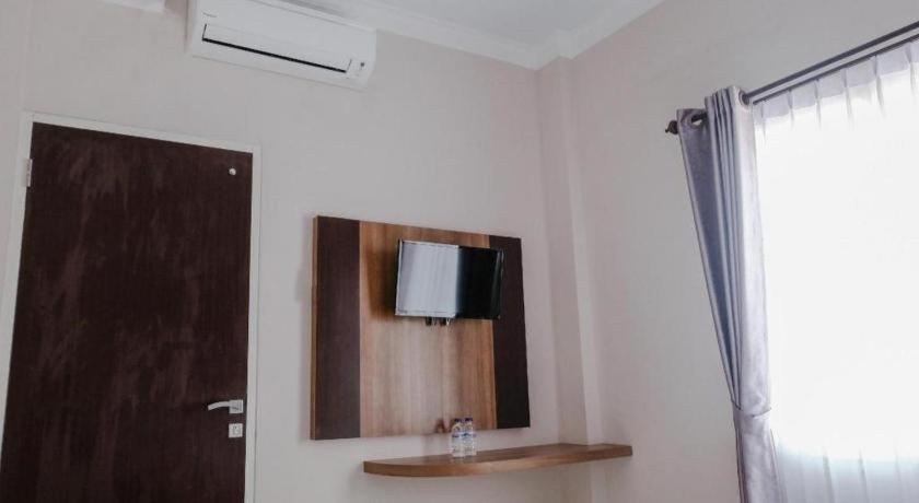 Noura Guest House Syariah Malang Exterior photo