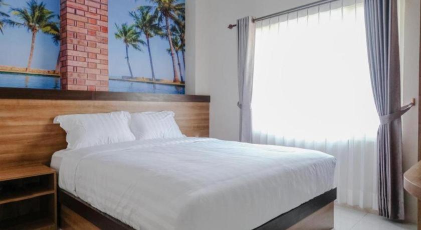 Noura Guest House Syariah Malang Exterior photo