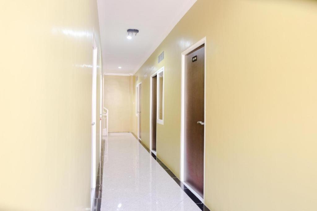 Noura Guest House Syariah Malang Exterior photo